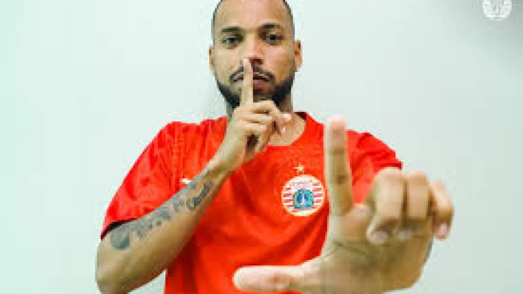 Gustavo Almeida Perpanjang Kontrak Bersama Persija Jakarta Hingga 2027