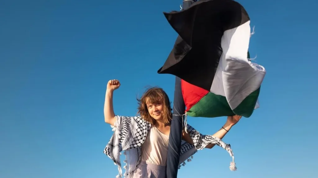 Greta Thunberg Dideportasi dari Israel, Kini di Paris